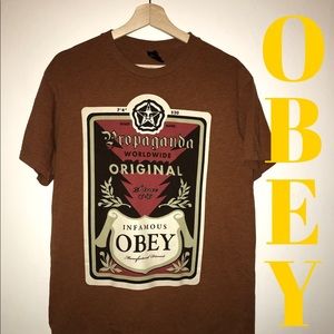 ⭐️ Obey - vintage shirt ⭐️